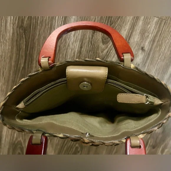 Fossil Vintage Brown  Woven Leather Purse Hand Bag With Wooden Handle Bohemian - Picture 6 of 10